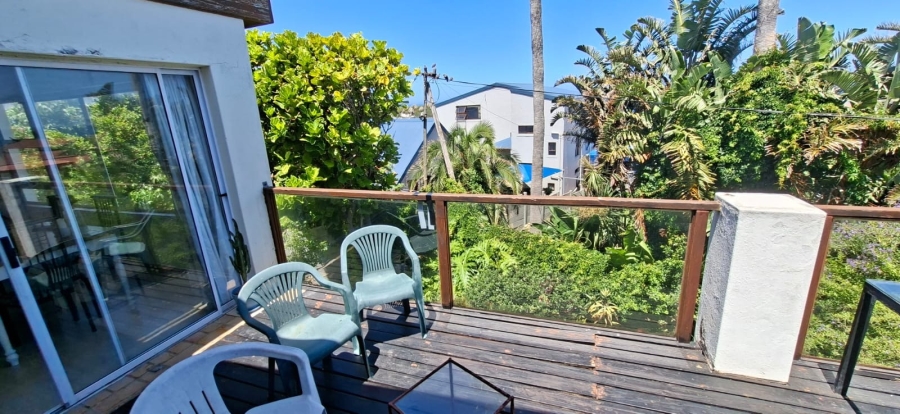 To Let 4 Bedroom Property for Rent in Kleinmond Western Cape